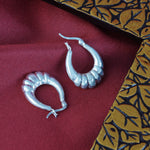 Load image into Gallery viewer, Twister Alto 925 Sterling Silver Hoop Earrings