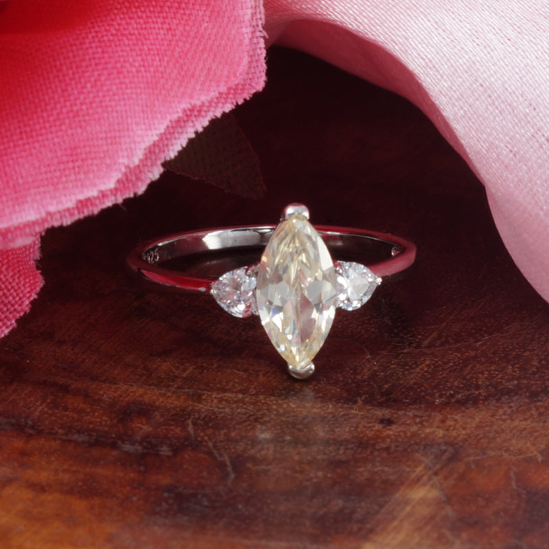 Thelma Solitaire 925 Silver Rings