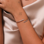 Load image into Gallery viewer, Orbit Solitaire Flexible 925 Sterling Silver Bracelet - Free Fit