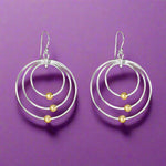 Load image into Gallery viewer, A pair of 925 sterling silver earrings featuring a two-tone link design with white and gold-colored accents.