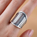 Load image into Gallery viewer, Handmade Woven Signet 925 Sterling Silver Ring (Adjustable Ring Size)