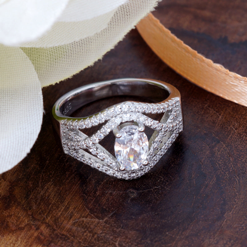 Magnus Solitaire Collection 925 Silver Ring
