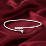 Load image into Gallery viewer, Orbit Solitaire Flexible 925 Sterling Silver Bracelet - Free Fit