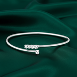 Load image into Gallery viewer, Orbit Solitaire Flexible 925 Sterling Silver Bracelet - Free Fit