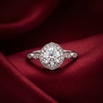 Load image into Gallery viewer, Stunning 925 Sterling Silver Solitaire Ring with Brilliant Cut Stone