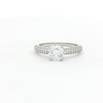 Load image into Gallery viewer, Stunning 925 Sterling Silver Solitaire Ring with Brilliant Cut Stone