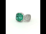 Load and play video in Gallery viewer, Premium 925 Sterling Silver Bold Green Stone Designer Ring