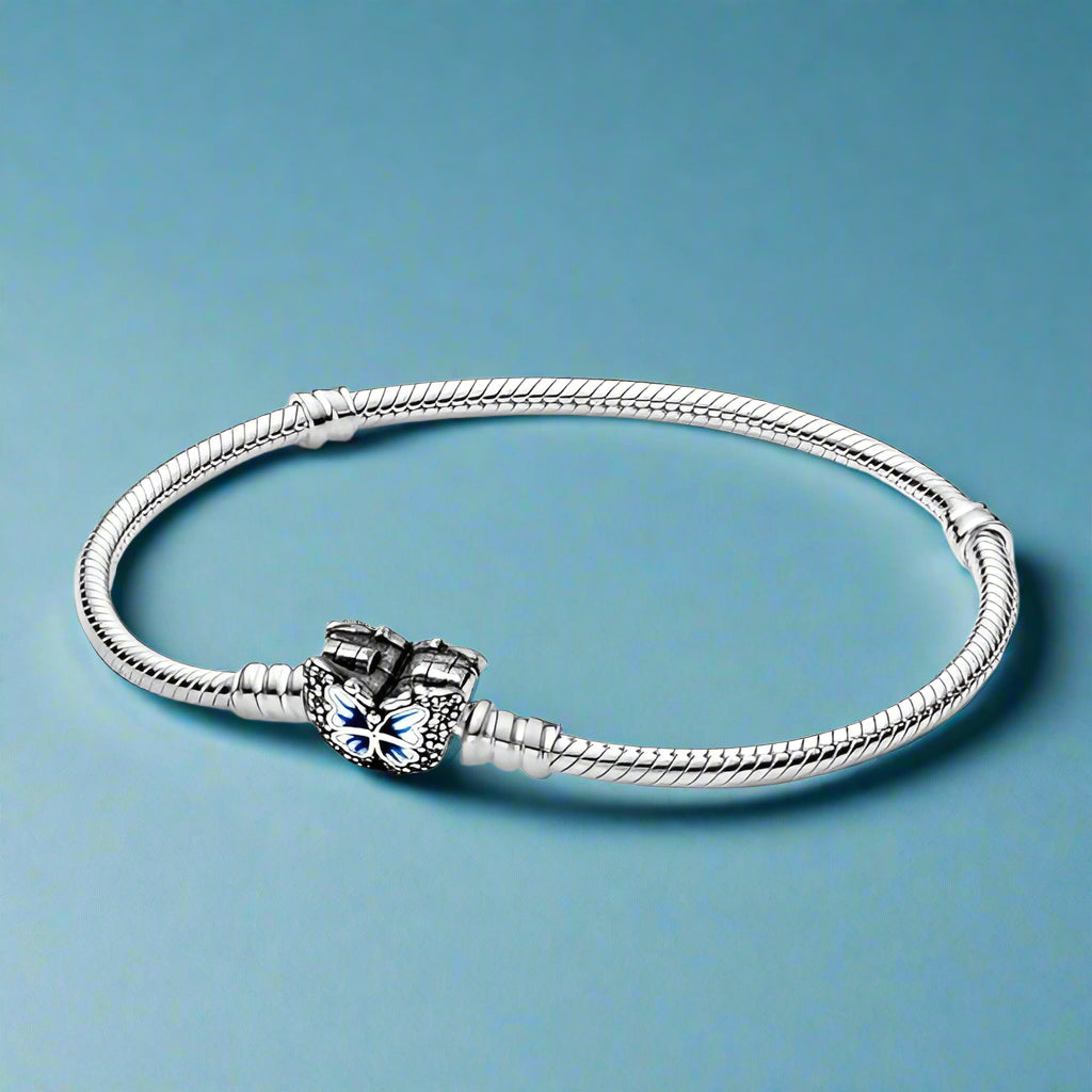 Silver bracelet 