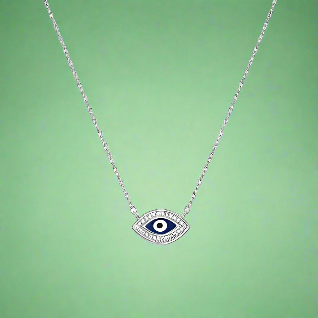 Silver Pendant With Chain