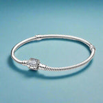 Load image into Gallery viewer, Silver bracelet 

