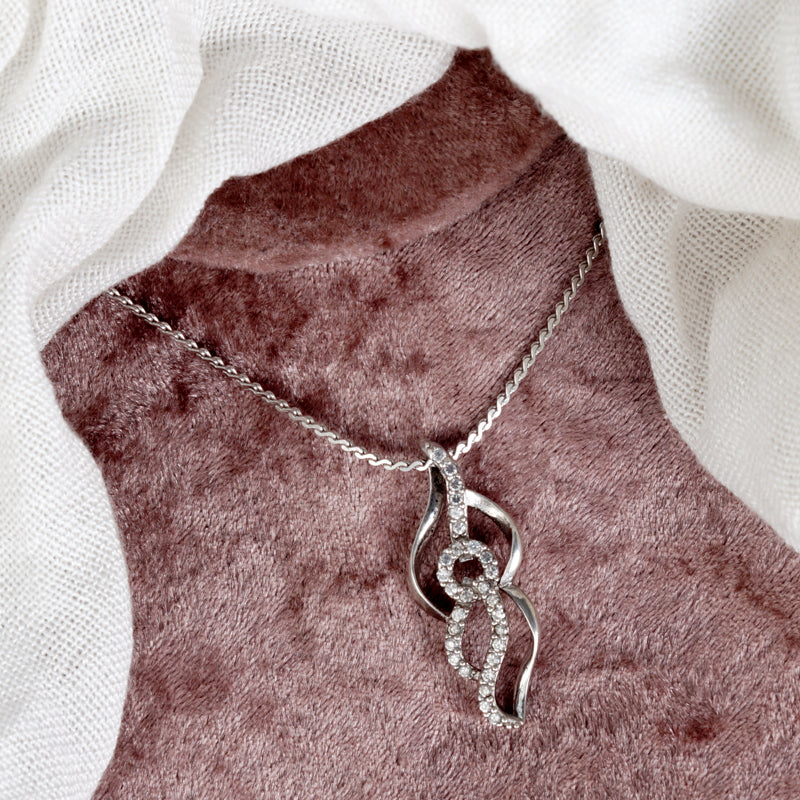 Yuva Mohini 925 Silver Pendant with Chain