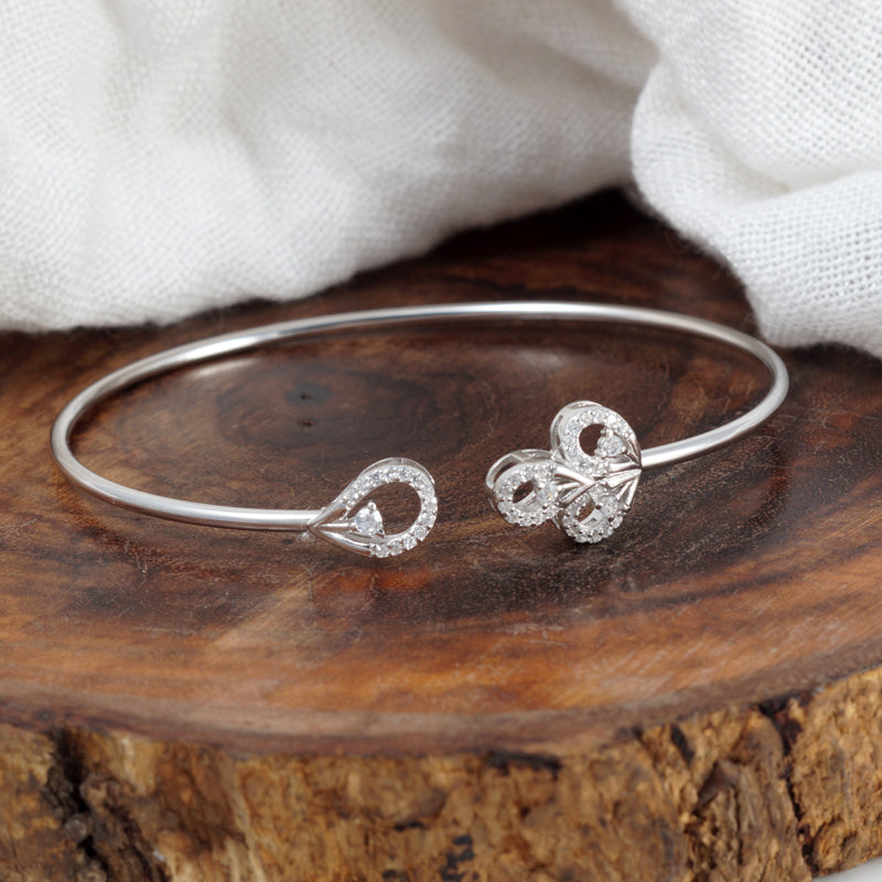 Prosperity 925 Silver Bracelet Openable Free Size
