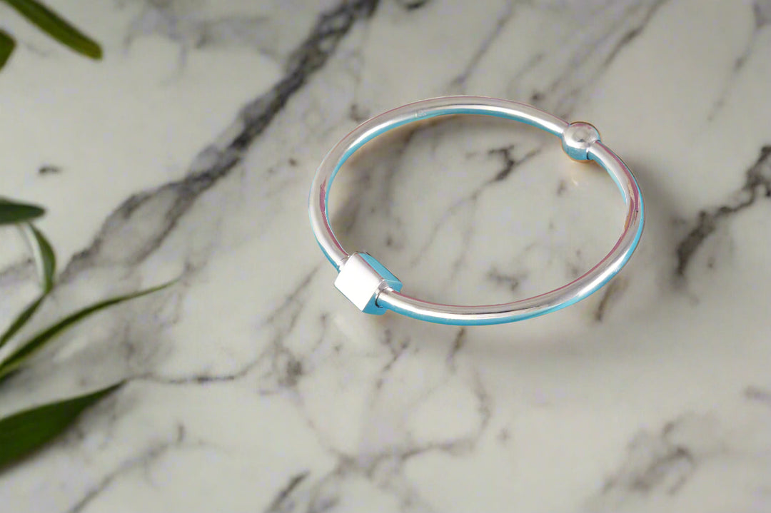 Sterling Plain Silver Bracelet Openable (Free Size)