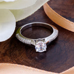 Load image into Gallery viewer, Myrna Solitaire 925 Silver Ring
