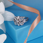 Load image into Gallery viewer, Aditi Bow 925 Sterling Silver Ring.
