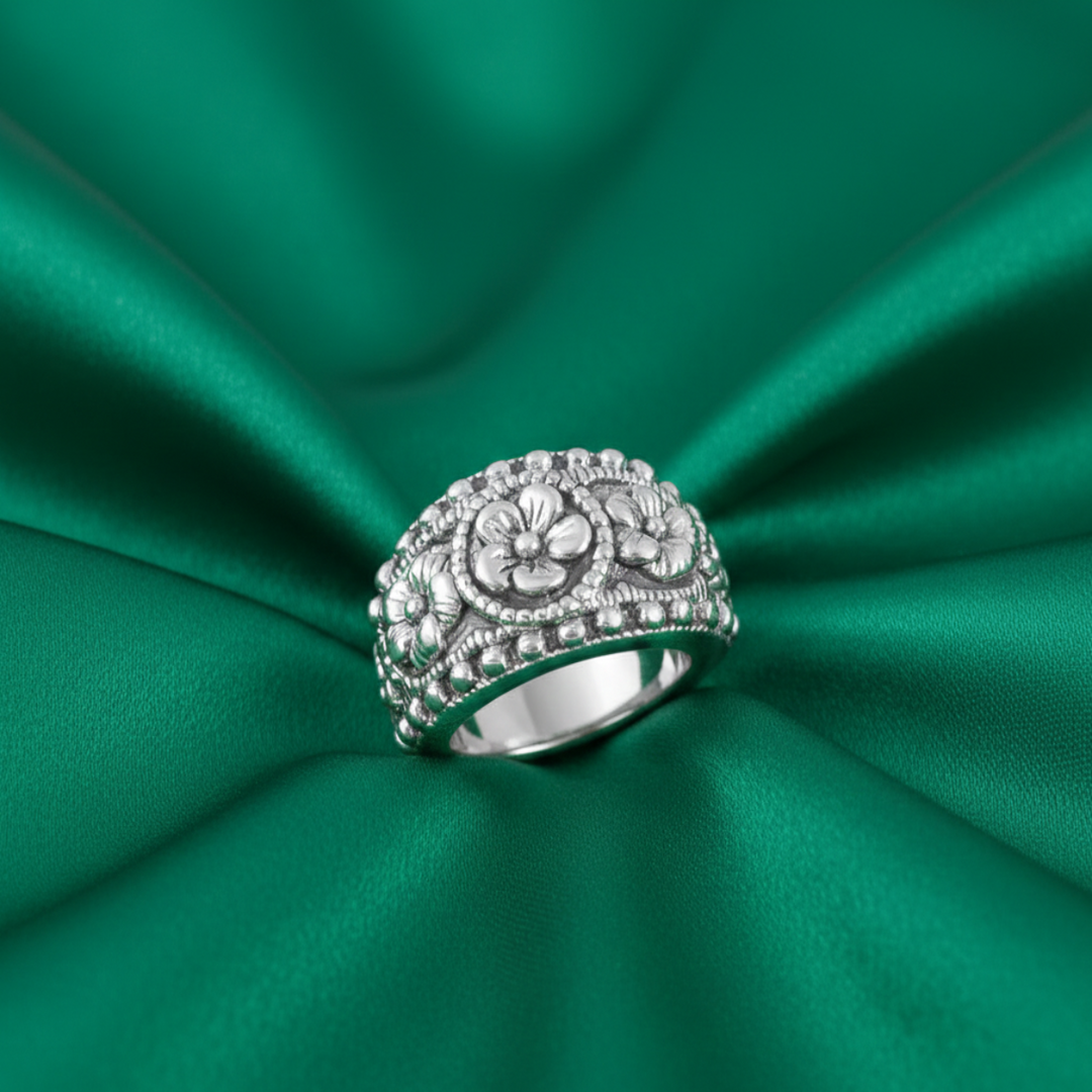 Mridula 925 Sterling Silver Ring (Available in various sizes)