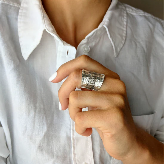 Handmade Hammered Textured with Elephant Motif 925 Sterling Silver Ring (Adjustable Ring Size)