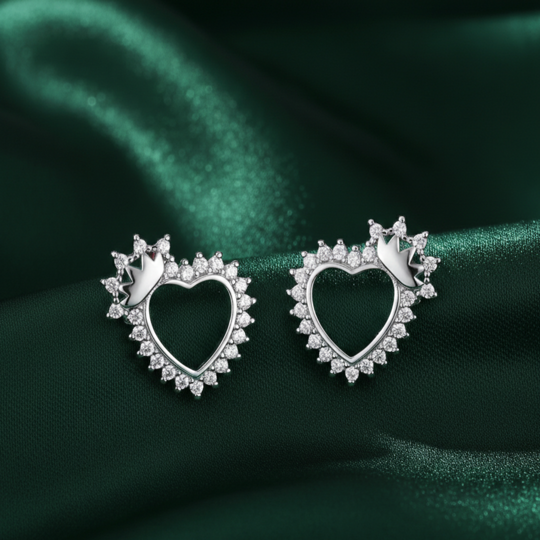 Queen of Hearts  925 Silver Stud Earrings