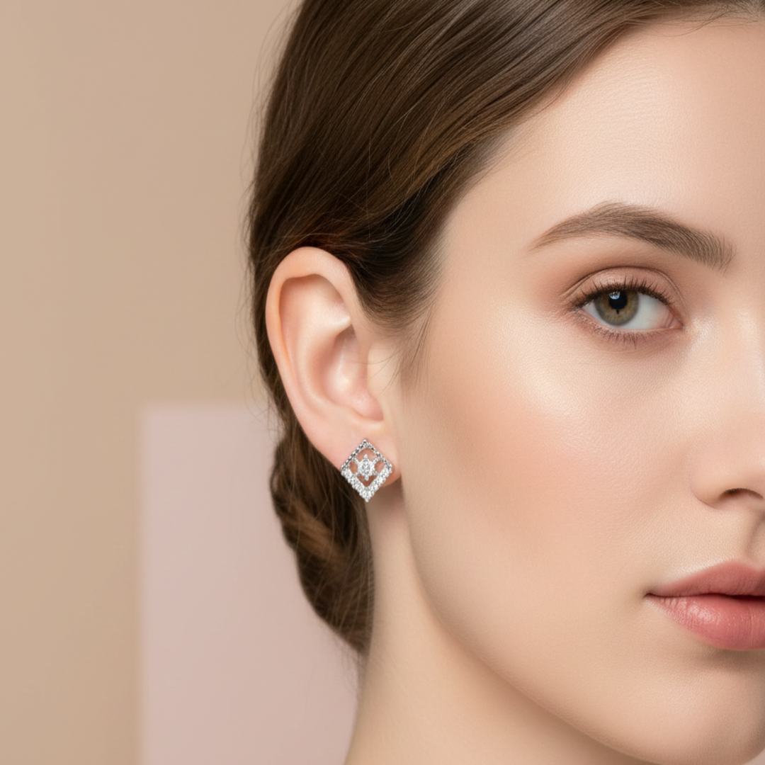 925 Sterling Silver Stud Earrings & Pendant with Chain Combo Set