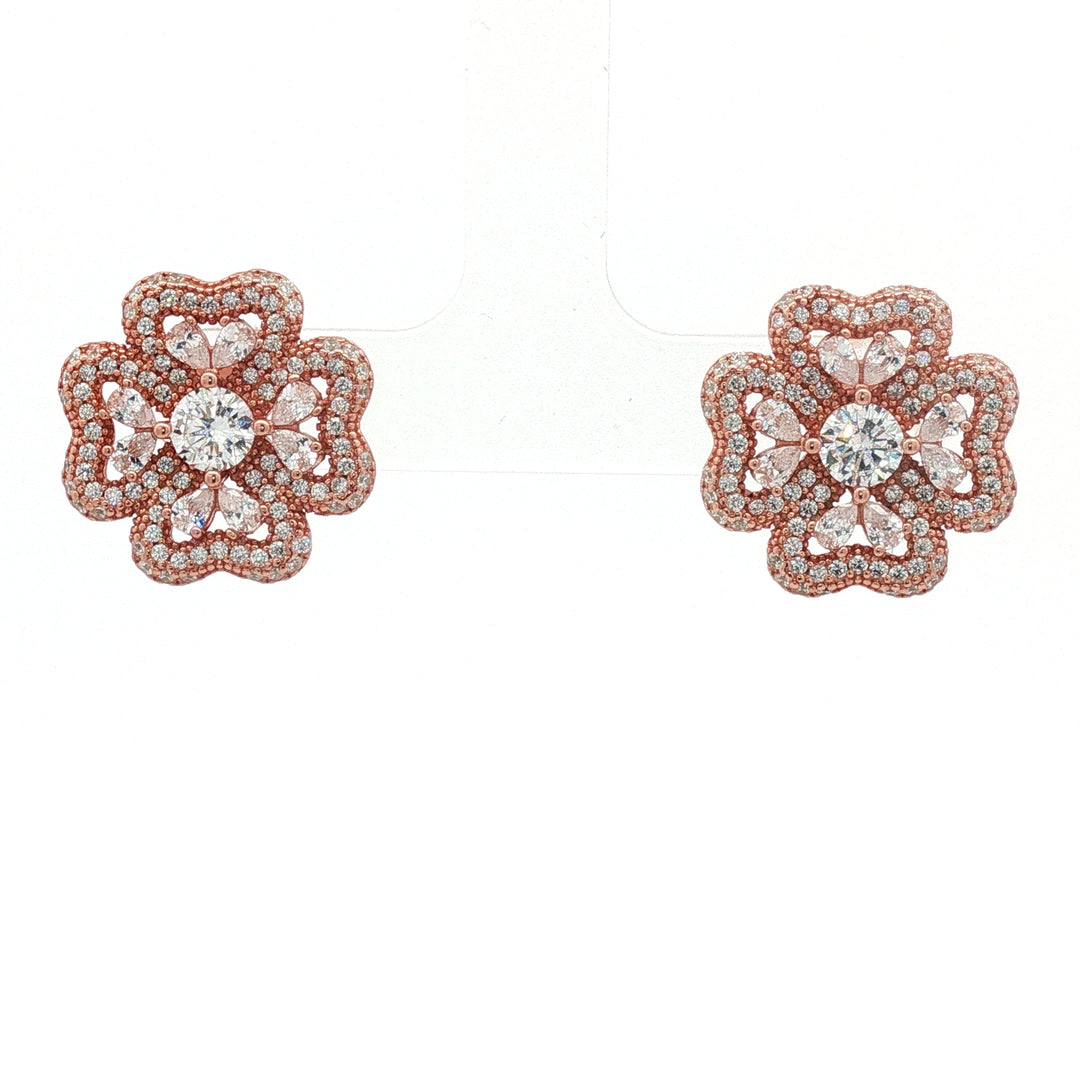 Luxury 925 Sterling Silver Sparkling Flower Shape Earrings