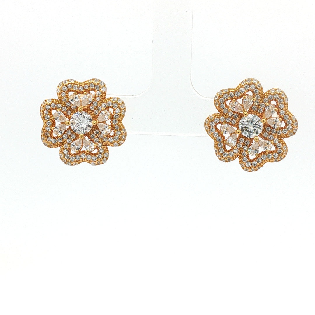 Luxury 925 Sterling Silver Sparkling Flower Shape Earrings