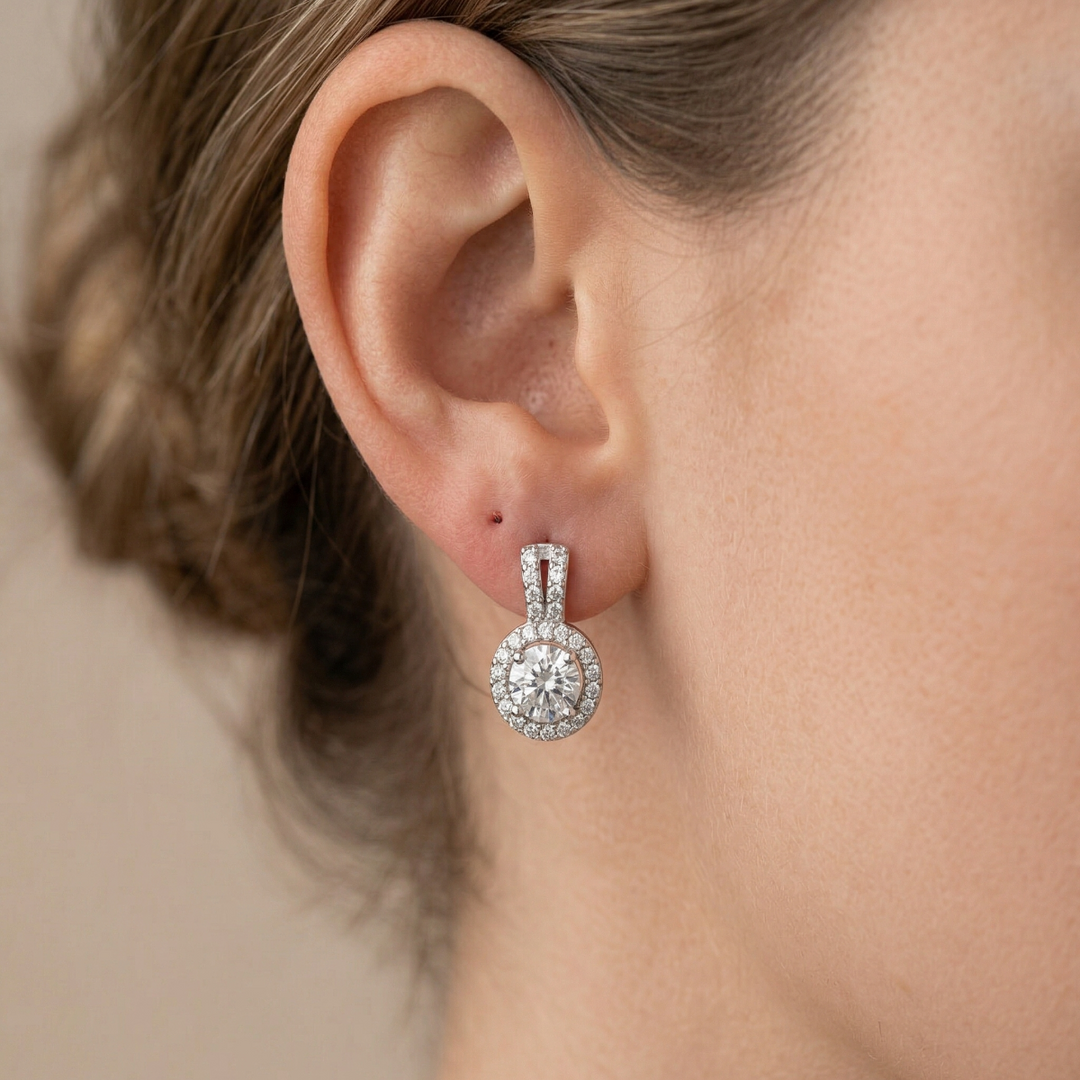 Luxury 925 Sterling Silver Sparkling Cluster Round Diamond Stud Earrings & Pearl Chain Necklace Combo