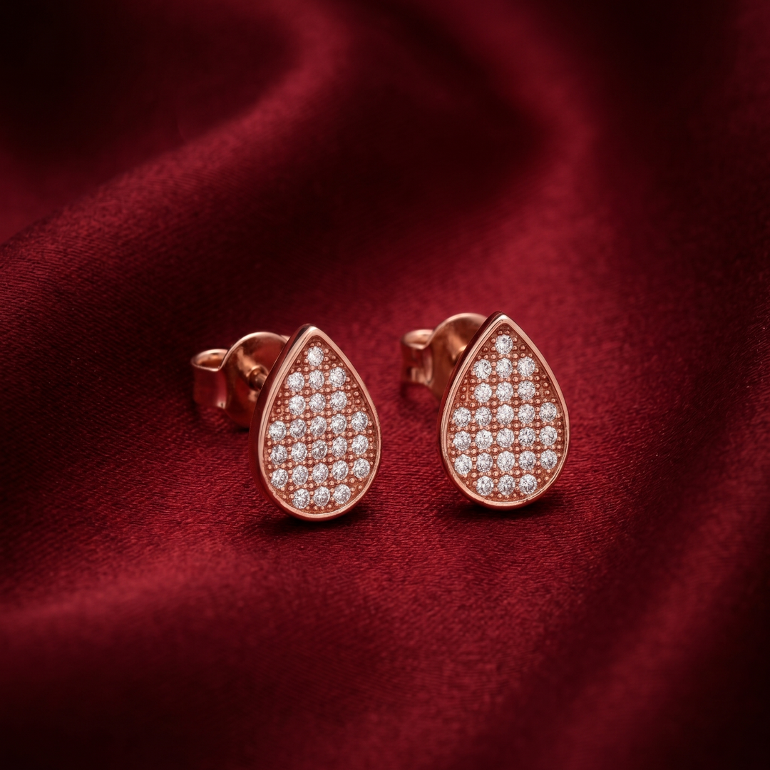 Luxury 925 Sterling Silver Sparkling Pear Shape Stud Earrings