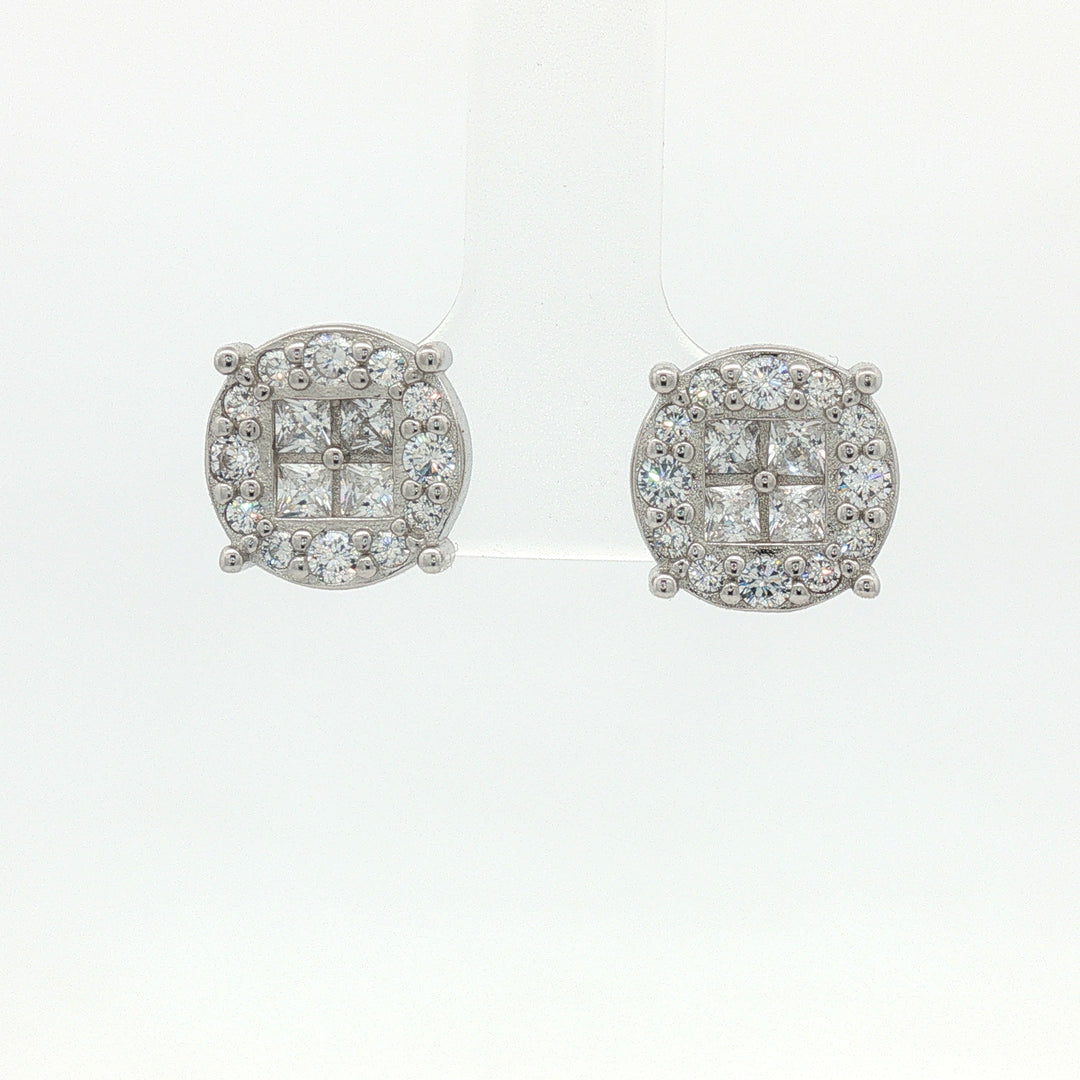 Luxury 925 Sterling Silver Sparkling Round Shape Stud Earrings