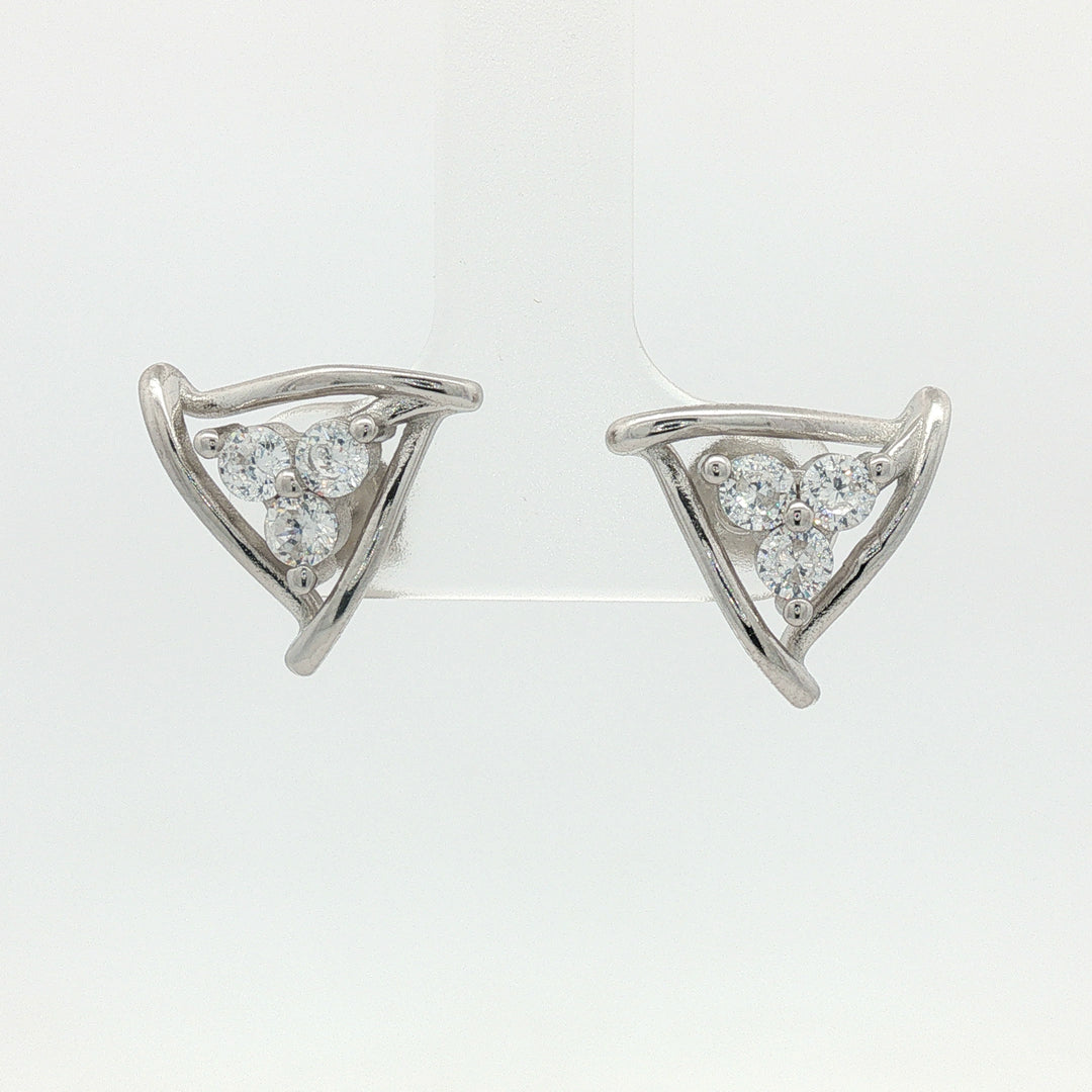 Luxury 925 Sterling Silver Sparkling Tringal Floral Shape Stud Earrings