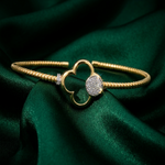 Load image into Gallery viewer, Elegant Flower 925 Sterling Silver Designer Bracelet