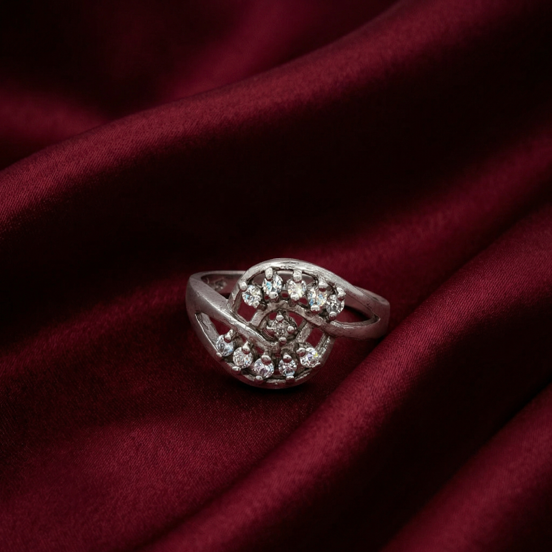 Smriti Illusion 925 Sterling Silver Ring