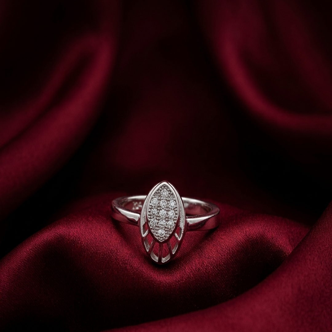 Luxury 925 Sterling Silver Emerald Marquise Sparkling CZ Diamond Look