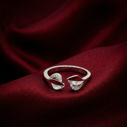 Elegant 925 Sterling Silver Open Ring with Leaf Design & Sparkling Stones