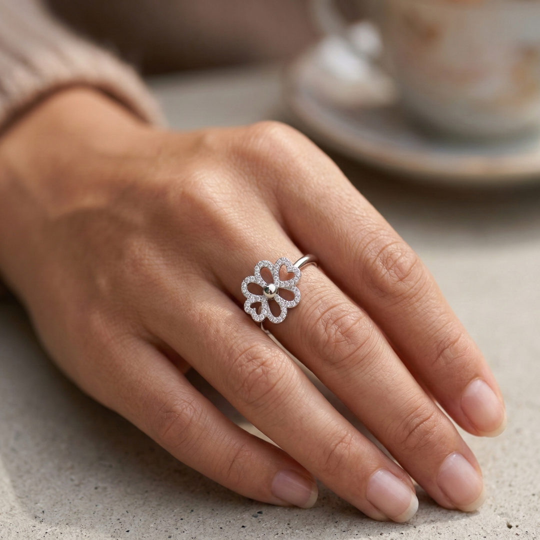 Elegant 925 Silver White Hearts Ring For Women