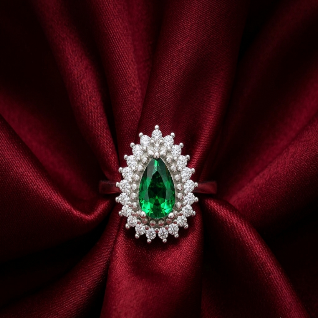 Classic 925 Sterling Silver Green Solitaire Statement Ring