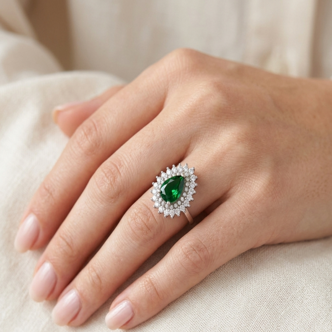 Classic 925 Sterling Silver Green Solitaire Statement Ring