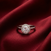 Elegant 925 Sterling Silver Halo Ring with Brilliant Round Cut Stone