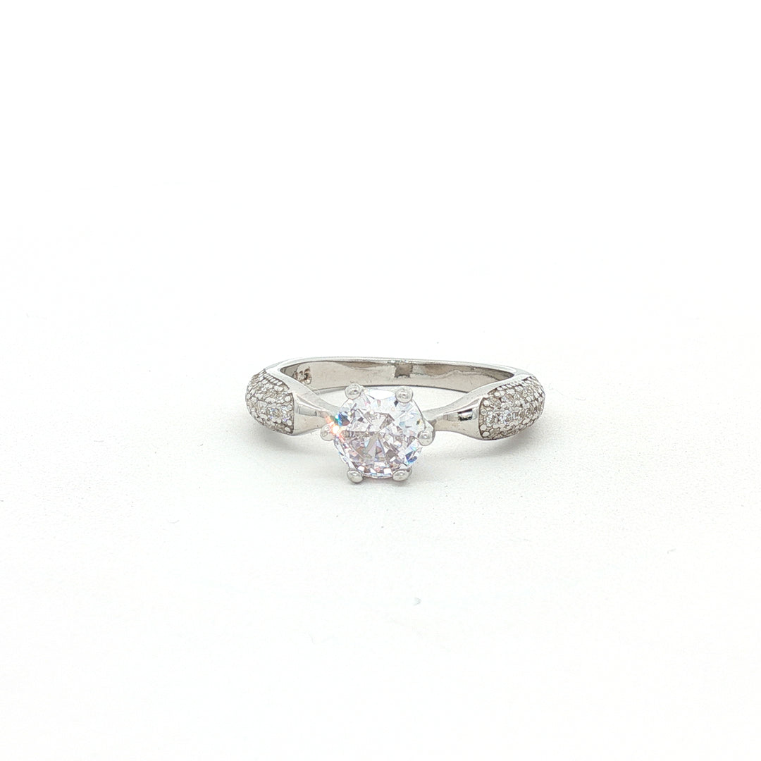 Elegant 925 Sterling Silver Halo Ring with Brilliant Round Cut Stone