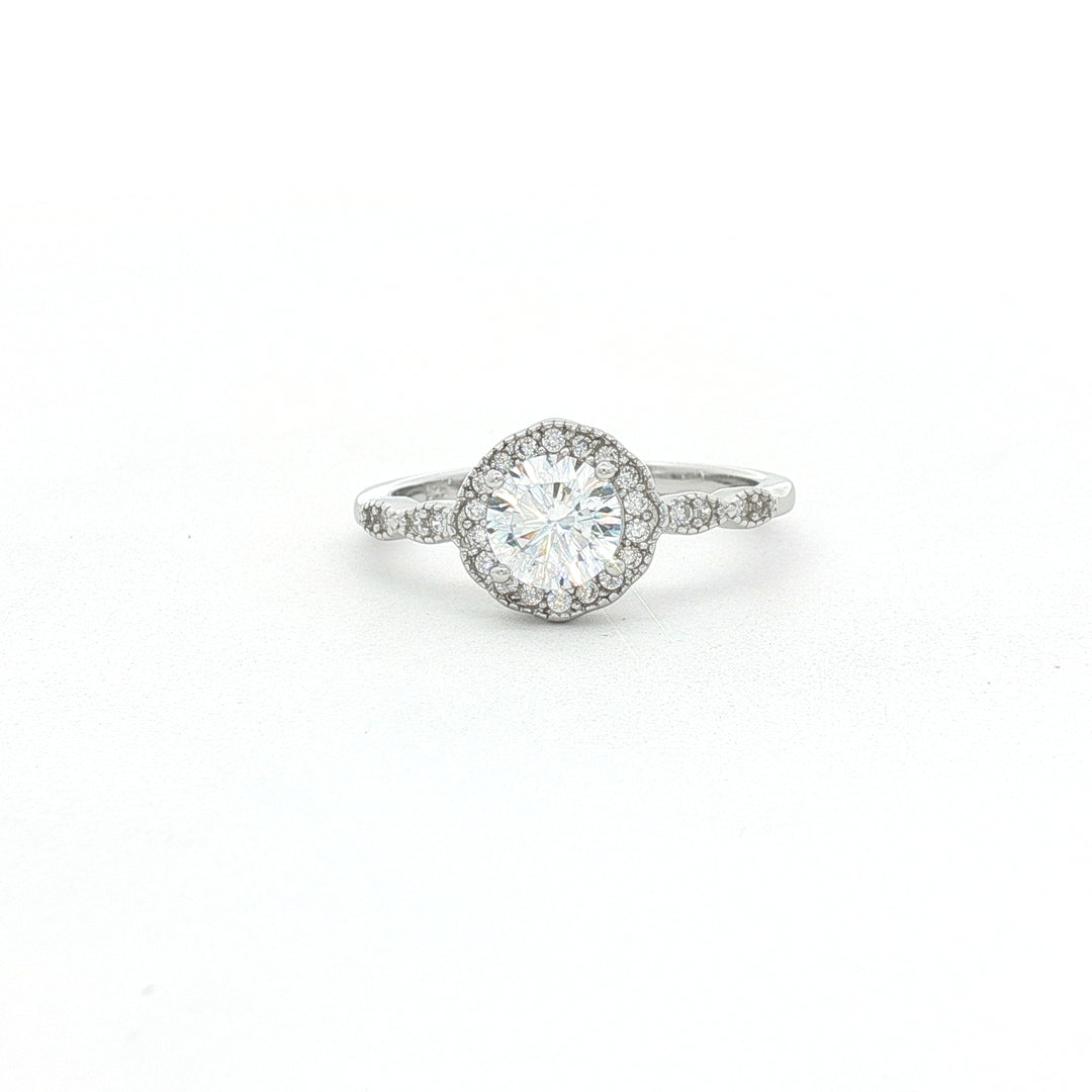 Stunning 925 Sterling Silver Solitaire Ring with Brilliant Cut Stone