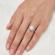 Stunning 925 Sterling Silver Solitaire Ring with Brilliant Cut Stone