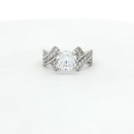 Load image into Gallery viewer, Stunning 925 Sterling Silver Solitaire Ring with Brilliant Cut Stone