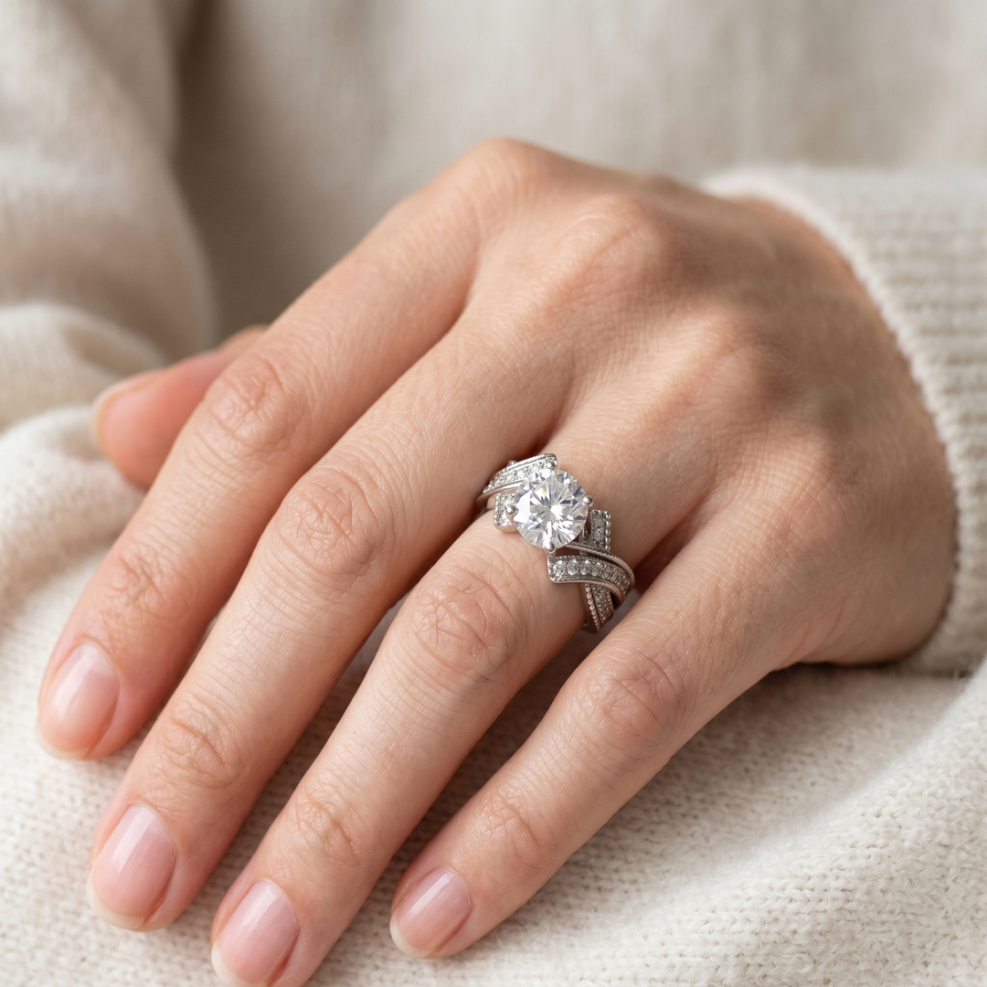 Stunning 925 Sterling Silver Solitaire Ring with Brilliant Cut Stone