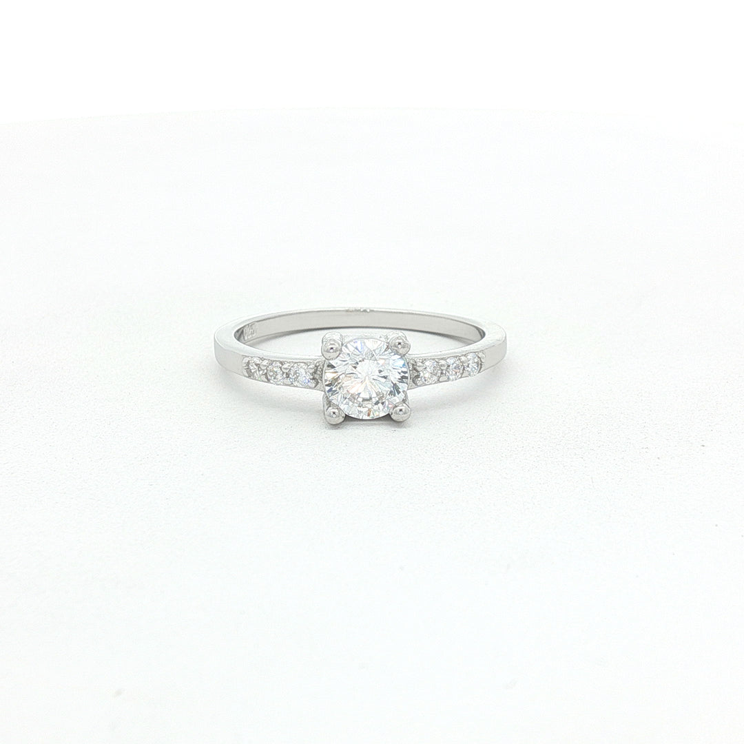 Stunning 925 Sterling Silver Solitaire Ring with Brilliant Cut Stone