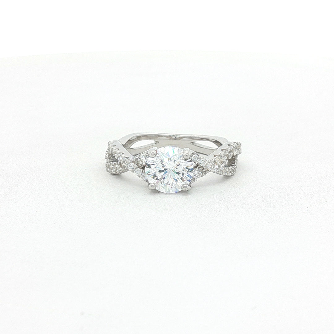 Stunning 925 Sterling Silver Solitaire Ring with Brilliant Cut Stone