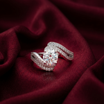 Load image into Gallery viewer, Elegant 925 Sterling Silver Solitaire Ring for Women