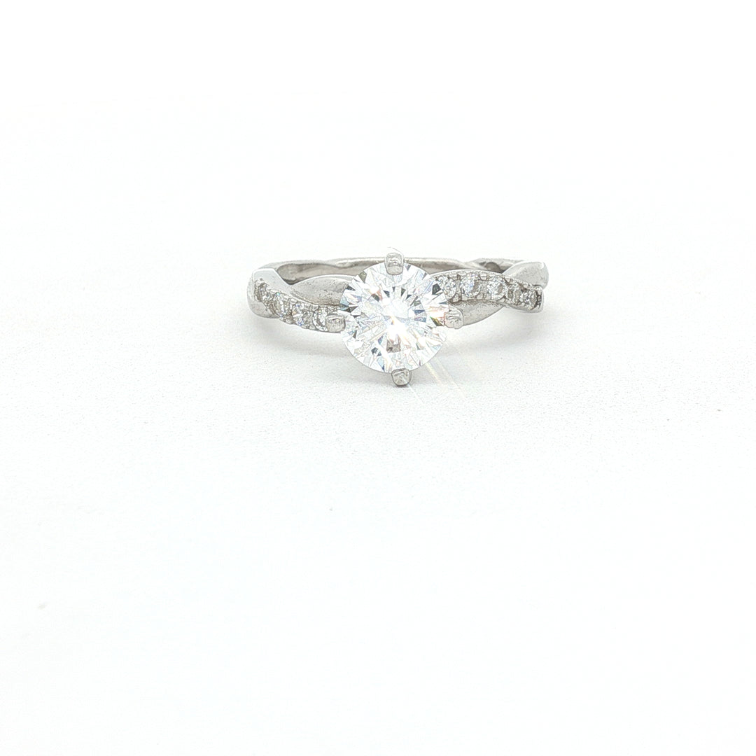 Stunning 925 Sterling Silver Solitaire Ring with Brilliant Cut Stone