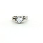 Load image into Gallery viewer, Dazzling 925 Sterling Silver Heart Shape Halo Ring with Sparkling Accents