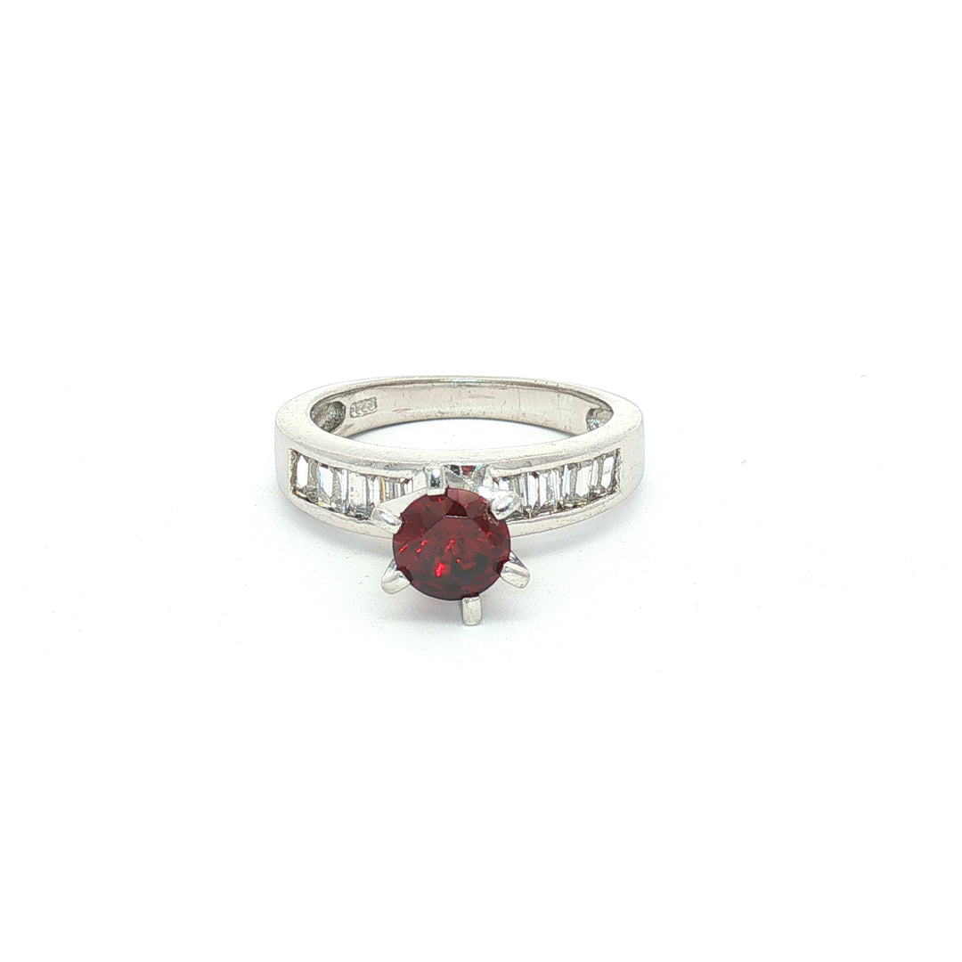 Timeless 925 Sterling Silver Solitaire Ring with Brilliant CZ Stone