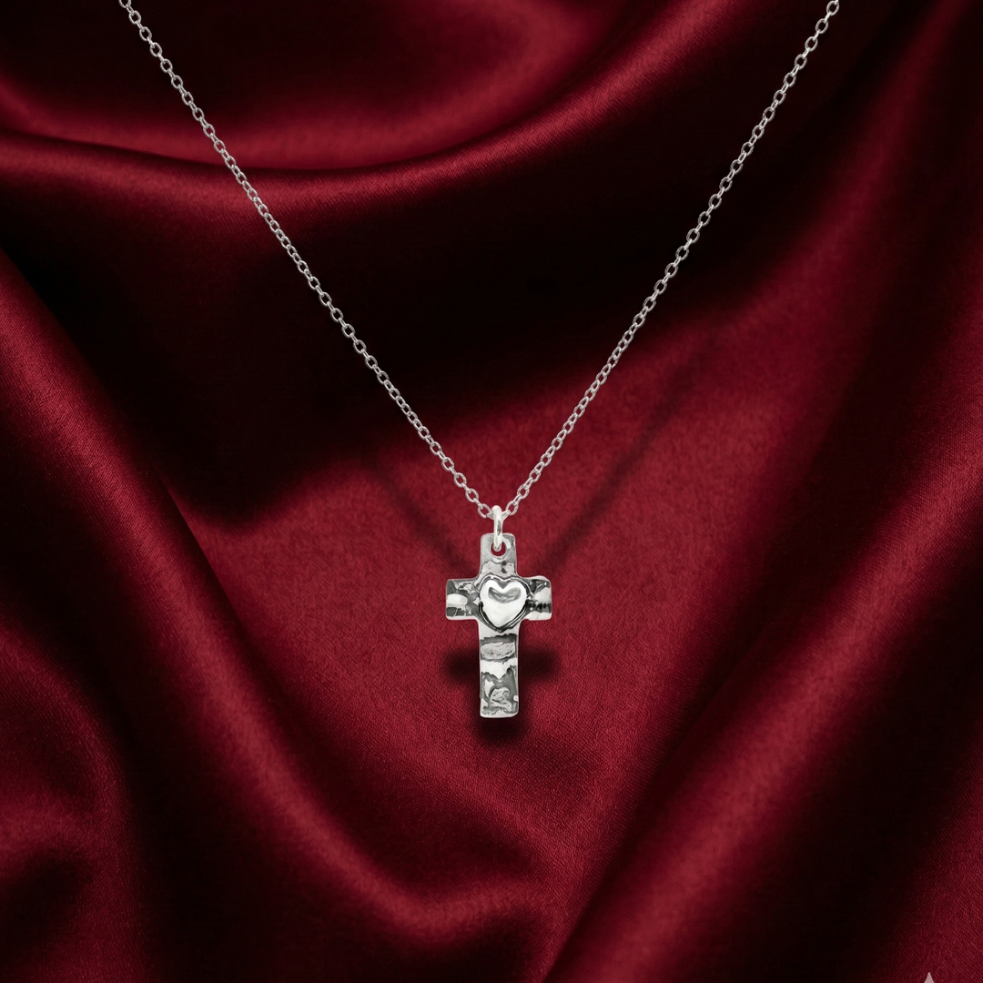 Symmbol Of Love 925 Sterling Silver Pendant With Chain Adjustable Length in Glass Bottle