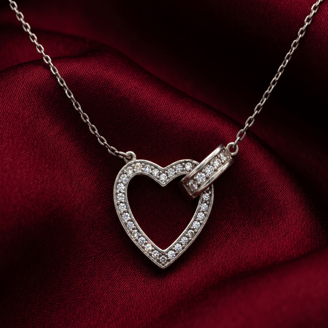 925 Sterling Silver Heart Pendant Necklace with Adjustable Length